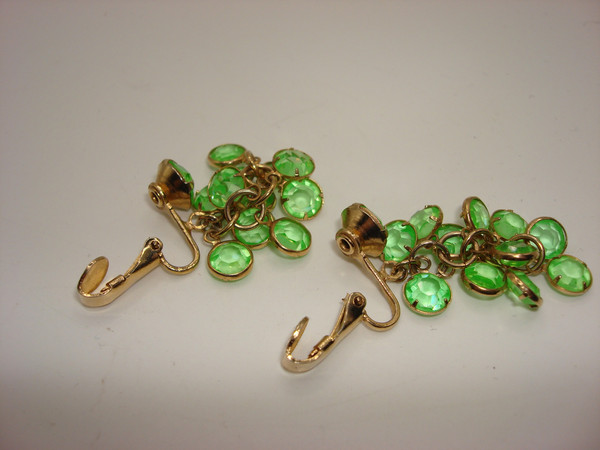 Vintage Peridot Green Chandelier Clip-On Earrings (9.4g) - Estate Find