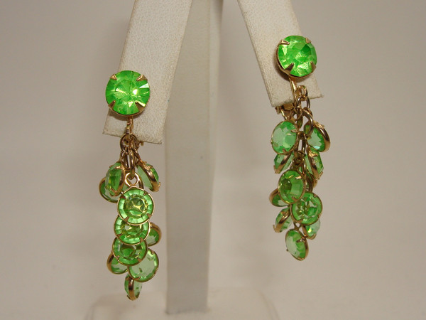 Vintage Peridot Green Chandelier Clip-On Earrings (9.4g) - Estate Find