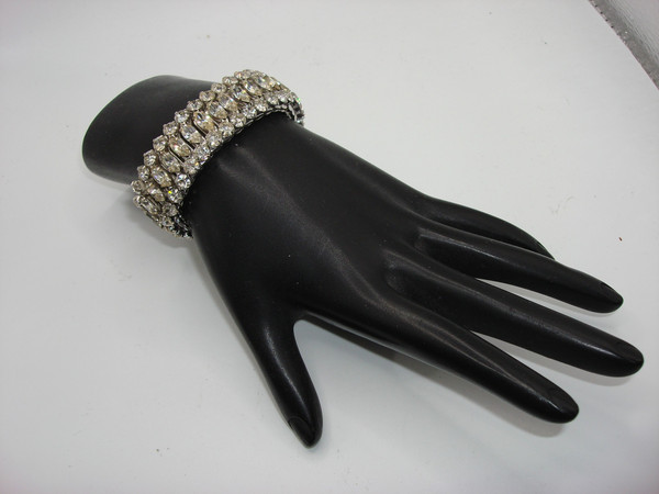 Vintage 1960s Airflex Rhinestone Stretch Bracelet - Silver, Foiled Stones
