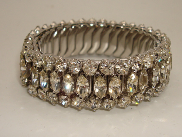 Vintage 1960s Airflex Rhinestone Stretch Bracelet - Silver, Foiled Stones