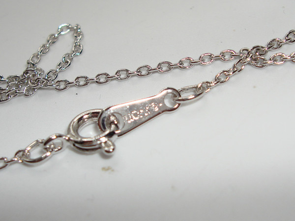 Vintage Avon Silver Snowflake Necklace & Earrings Set (Mint Condition)