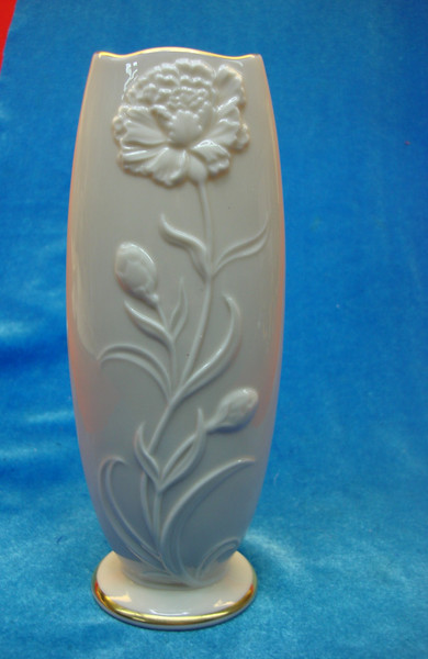 Vintage Lenox Blossoms of Admiration Vase (1989) - 24k Gold Trim - Excellent Condition