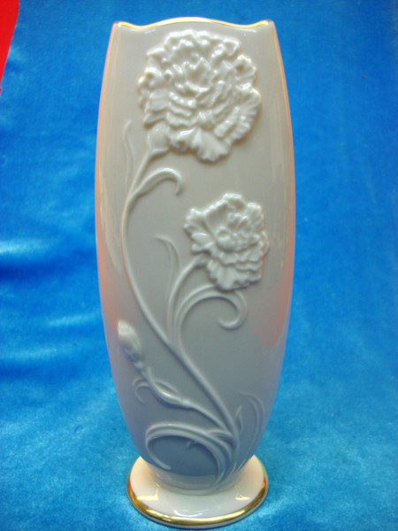 Vintage Lenox Blossoms of Admiration Vase (1989) - 24k Gold Trim - Excellent Condition