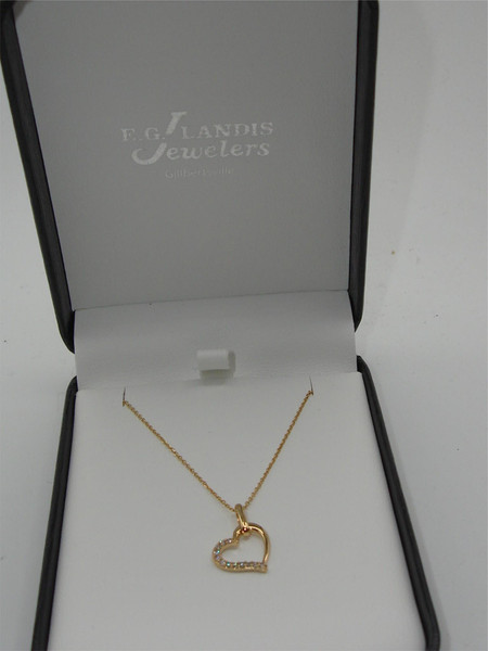 14K Gold Heart Diamond Pendant Necklace - Elegant & Sparkling