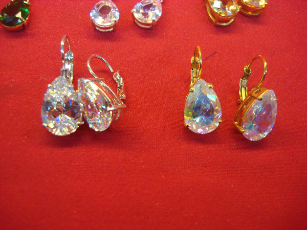 7 Pairs Vintage Teardrop Earrings - Excellent Condition, Under $4 Each