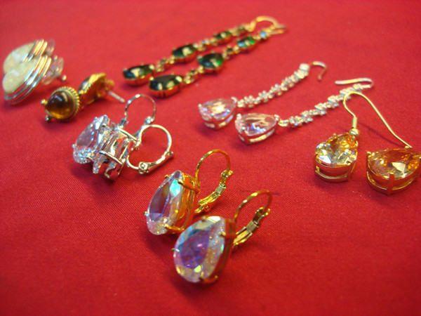 7 Pairs Vintage Teardrop Earrings - Excellent Condition, Under $4 Each