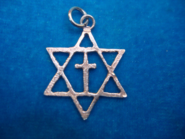Sterling Silver Star of David Pendant with Cross Centerpiece - Pre-Owned, Excellent Condition