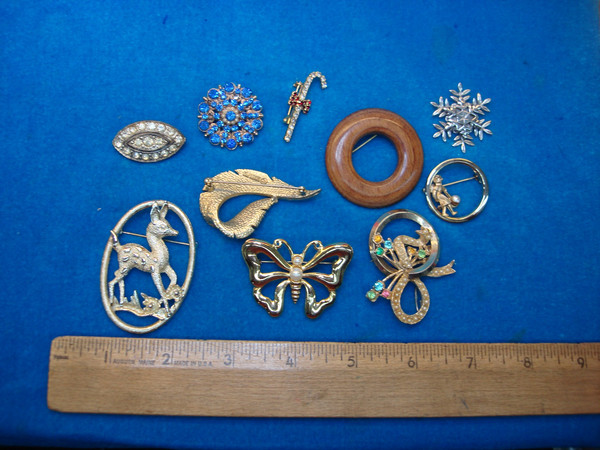 Vintage Costume Pin Lot of 10 - Unique Designs & Collectible Accessories