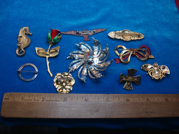 Vintage Estate Jewelry Lot of 10 Unique Pins - Costume Accessories