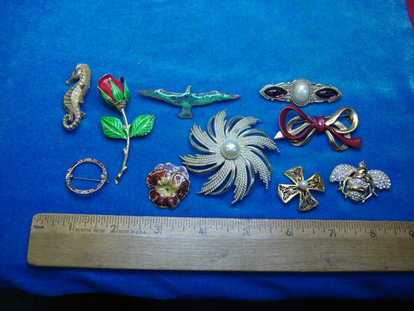 Vintage Estate Jewelry Lot of 10 Unique Pins - Costume Accessories