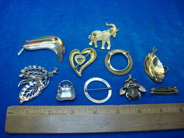 10 Piece Estate Jewelry Pin Lot - Unique & Collectible Pins
