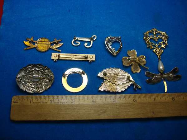 Estate Jewelry Collection: 10 Unique Vintage Costume Pins - Lot of Assorted Designs
