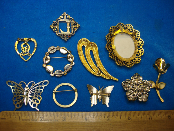 10 Piece Estate Jewelry Pin Lot - Unique Vintage Pins for Collectors