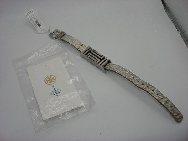 Pre-Owned Tory Burch Fitbit Flex Metallic Leather Bracelet - Like New
