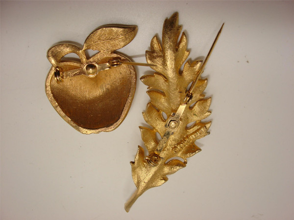 Vintage Coro Brooches Set - 1961 Apple & Leaf Design (Estate Find)