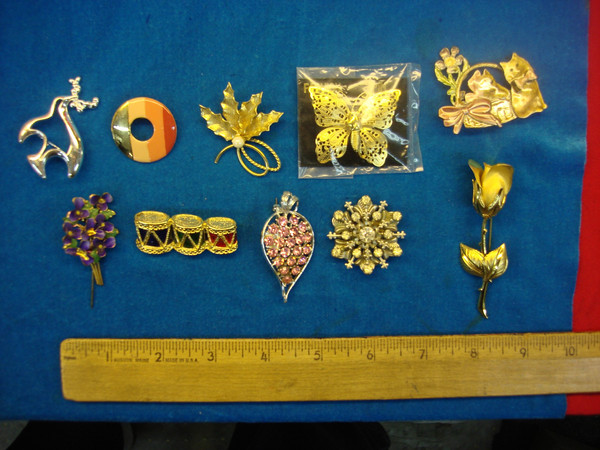 Vintage Costume Pin Lot of 10 - Unique Designs, Estate Jewelry Collection