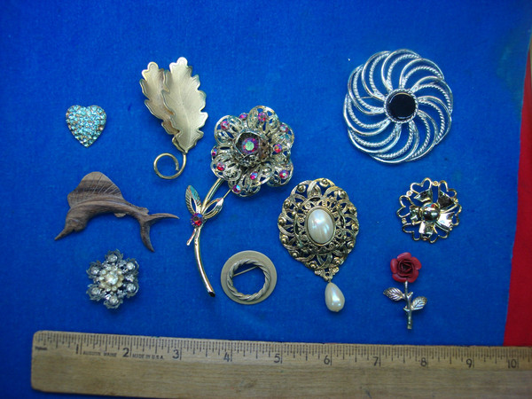 Estate Jewelry Collection: 10 Vintage Costume Pins (Unique Designs & Usable)