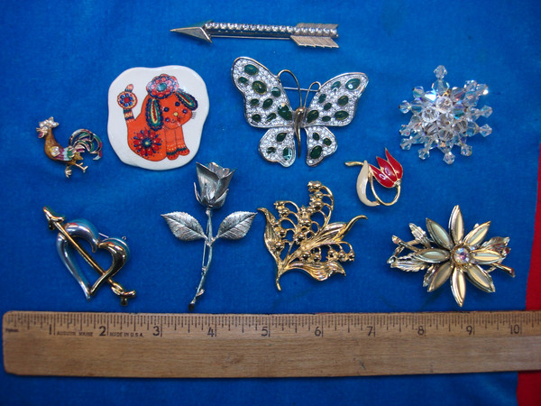 Vintage Costume Pins (10 pc Lot) - Unique & Collectible Enamel Brooches
