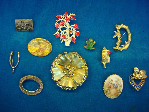 Estate Jewelry Lot of 10 Unique Costume Pins - Vintage Pin Collection
