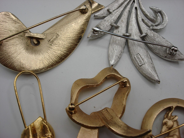Vintage Crown Trifari Jewelry Lot of 12 - Estate Find! Necklace, Earrings & More!