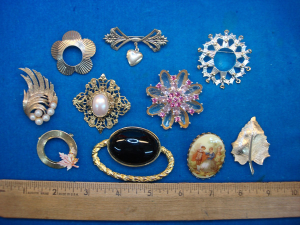 Vintage Costume Pin Collection | 10 Unique Pins - Estate Jewelry Lot