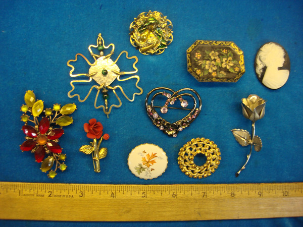 Vintage Costume Pin Lot of 10 - Unique Designs, Retro Charm & Collectible Finds
