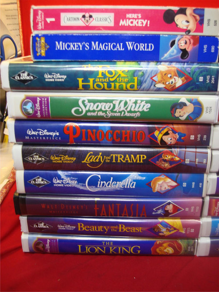 20 Disney Animated VHS Tapes - Vintage Home Collection (Original Packaging)