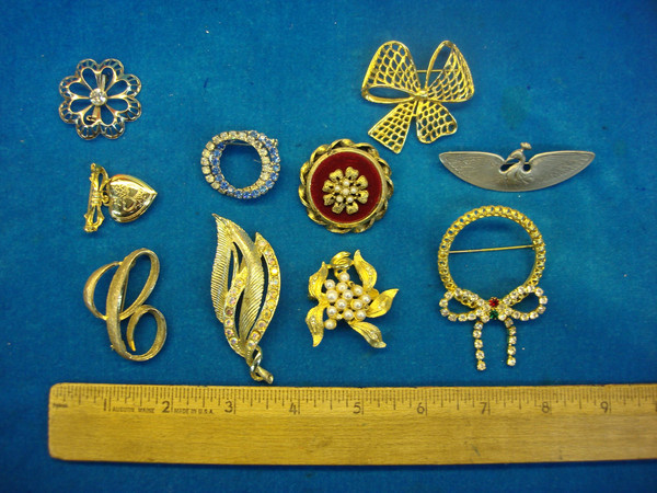 Vintage Costume Pin Collection - 10 Unique Pins, Estate Jewelry Lot