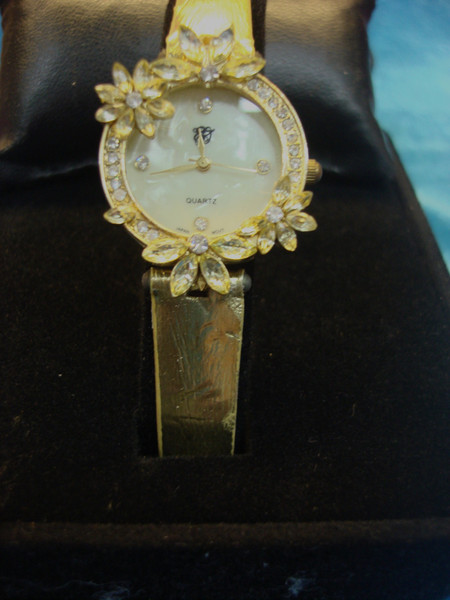 Vintage Liz Taylor White Diamonds Quartz Ladies Watch - Gold-Tone, Mother-of-Pearl Dial, Original Packaging