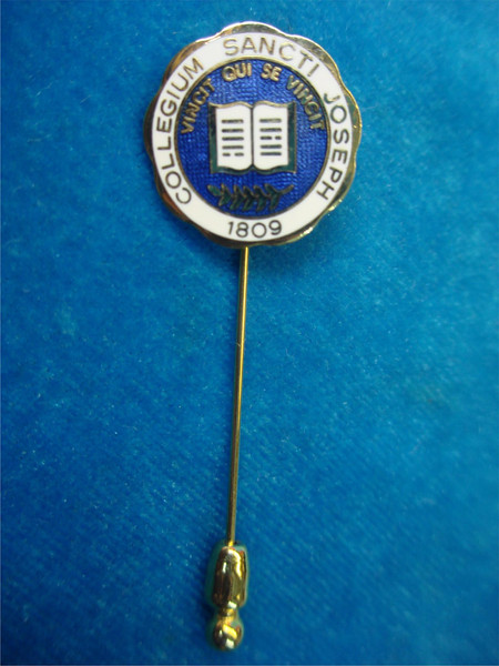 Vintage St. Joseph's College Emmitsburg Maryland Pin - Gold-Tone Enamel Collegiate Souvenir