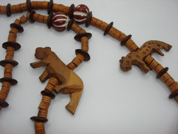 Vintage 30 Inch African Animal Carved Necklace - Tiger, Giraffe, Rhino & More