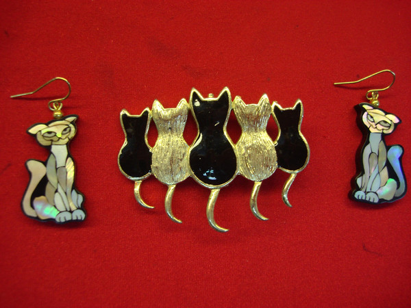 Cute Enamel Cat Earrings & Pin Set - Dangle Earrings & Statement Pin