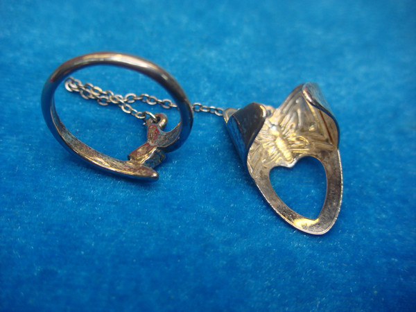Vintage Silver-Tone Slave Ring Set with Simulated Diamond & Butterfly Accent, Size 6