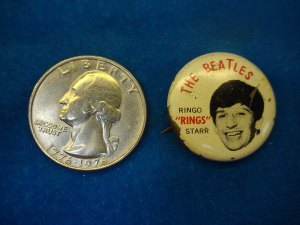 Vintage 1964 Ringo Starr 'RINGS' Beatles Pin-Back Button - Green Duck Co.