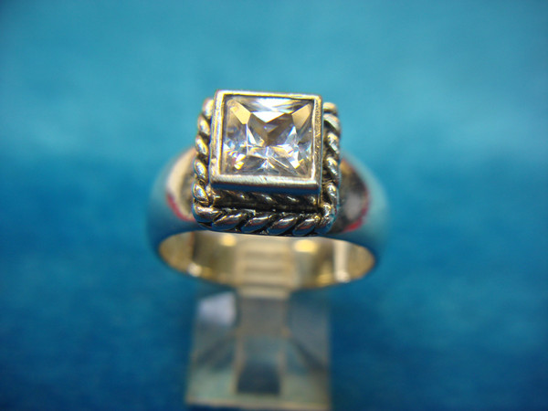 Vintage Silpada Sterling Silver Ring with Square CZ, Size 9 - Pre-Owned