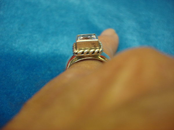 Vintage Silpada Sterling Silver Ring with Square CZ, Size 9 - Pre-Owned