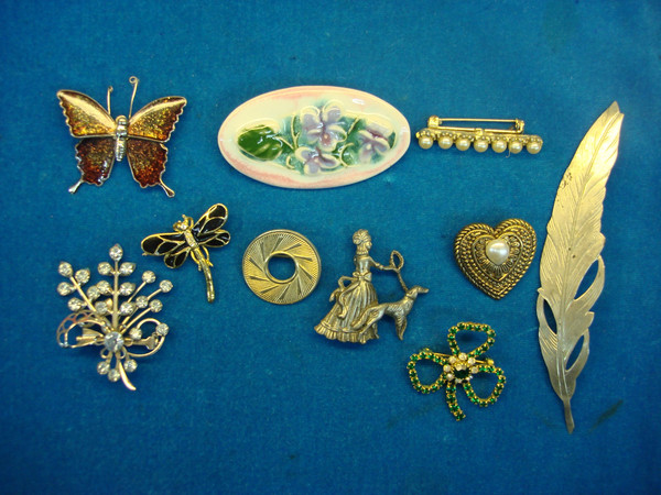 Vintage Costume Pin Lot of 10 - Unique & Collectible Estate Jewelry Pins