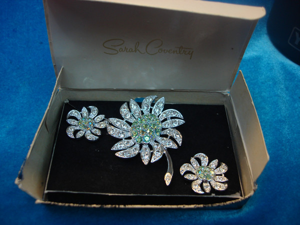 Vintage Sarah Coventry Pin & Earring Set (Sparkling Clear Stones) - Original Box, Unworn
