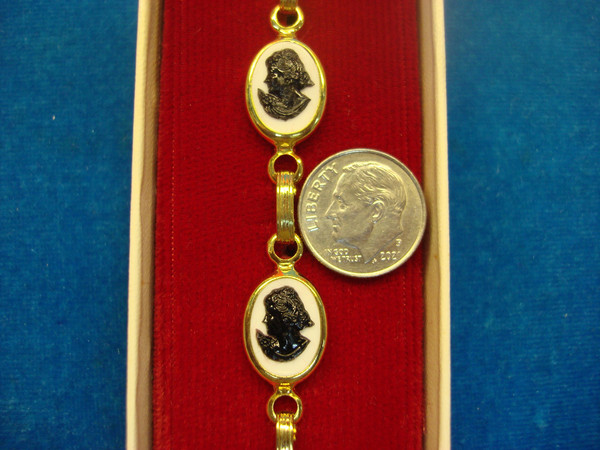 Vintage Cameo Bracelet - 8 Inch, Unworn Condition & Original Box