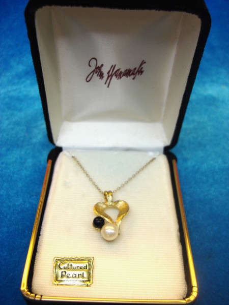 Vintage Cultured Pearl Heart Pendant on 12K Gold Filled Chain - Elegant & Pre-Owned
