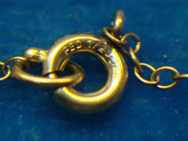 Vintage Cultured Pearl Heart Pendant on 12K Gold Filled Chain - Elegant & Pre-Owned