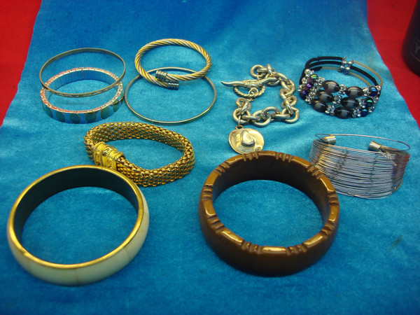 Estate Collection - 10 Vintage Costume Bracelets Lot #93