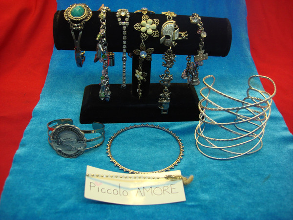 Estate Jewelry Find: 10 Vintage Costume Bracelets Lot #113