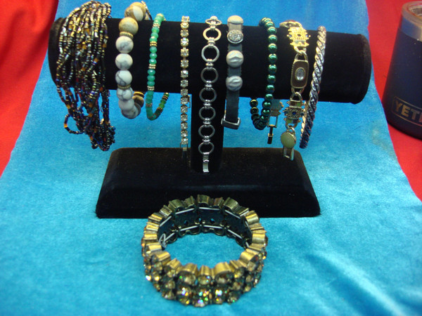 Estate Collection: 10 Vintage Costume Bracelets - Unique Styles & Flair