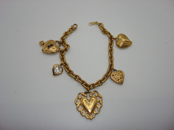 Vintage Gold Tone Puffy Heart Charm Bracelet - Unique Openwork Design