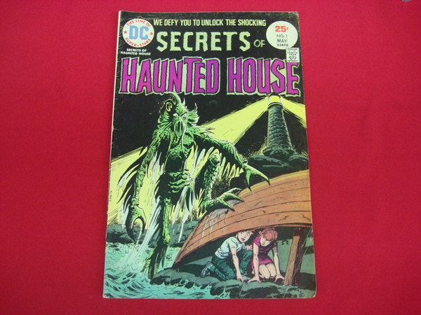DC Super-Stars Presents Secrets of Haunted House #1 (May 1975) - Vintage Comic Book