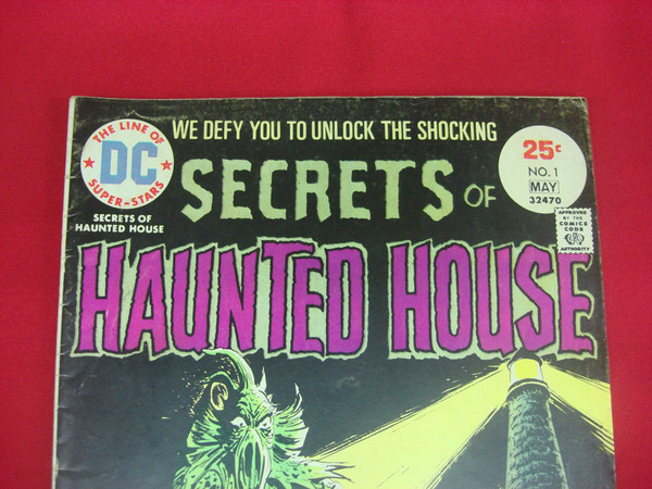 DC Super-Stars Presents Secrets of Haunted House #1 (May 1975) - Vintage Comic Book