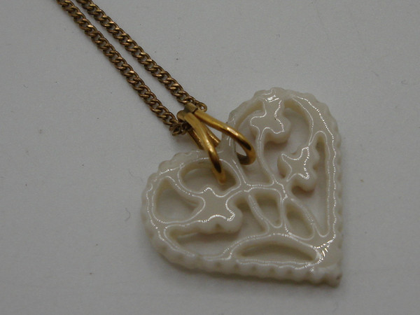 Vintage 14K Gold Filled Glass Lace Heart Pendant Necklace - Pink Floral Design