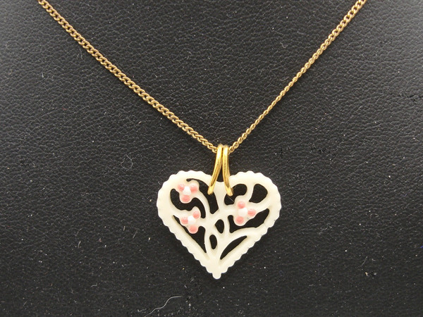 Vintage 14K Gold Filled Glass Lace Heart Pendant Necklace - Pink Floral Design