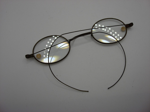 Antique Victorian Child's Eyeglasses - Original Leather Case & '22' Stickers